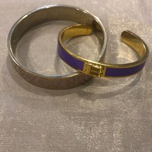 C. Wonder set of two gold tone brackets